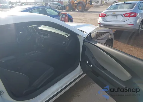 2014 Chevrolet Camaro 2Ls from USA, damaged, VIN 2G1FA1E3XE9231509